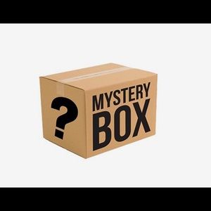 - Makeup Mystery box!!!